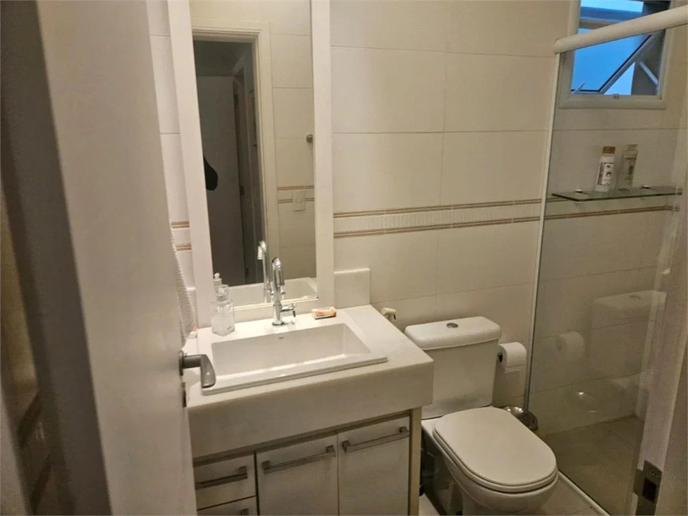Sobrado à venda com 4 quartos, sendo 2 suítes, em Brooklin Paulista, São Paulo, SP