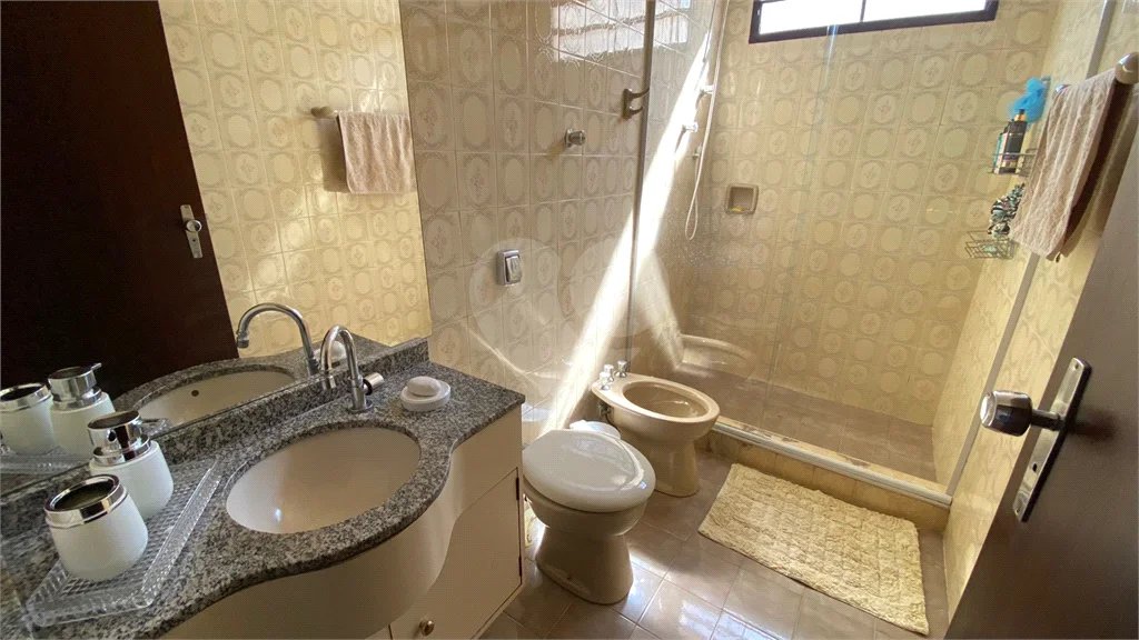 Excelente casa no Jardim Brasilia 3 dormitórios sendo 1 suíte