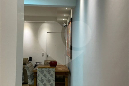 Apartamento no Condomínio Parque dos Manacás.