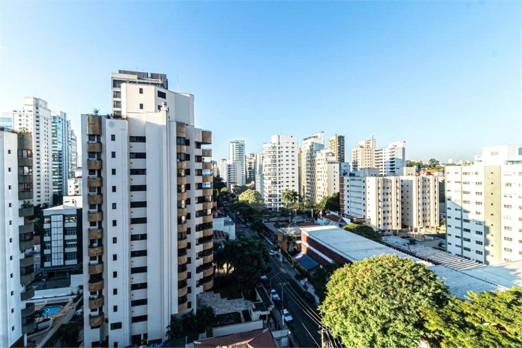 APARTAMENTO MOEMA 160M² 3 SUITES - E VAGAS