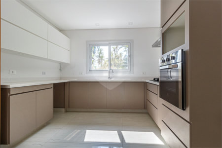 Casa à venda com 4 suítes no condomínio Villagio Quadrifolio, São Paulo - SP