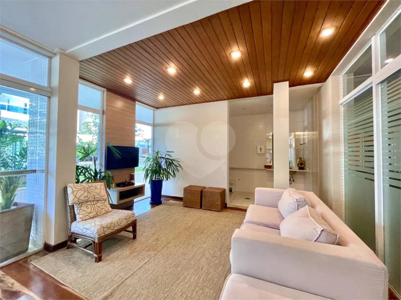 Apartamento à venda com 3 suítes em Riviera de São Lourenço, Bertioga, SP