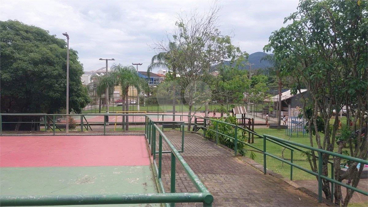 CONDOMÍNIO VALE DAS PALMEIRAS - CASA 3 QTOS + SUITE + PISCINA + GARAGEM 4 CARROS + ENERGIA SOLAR