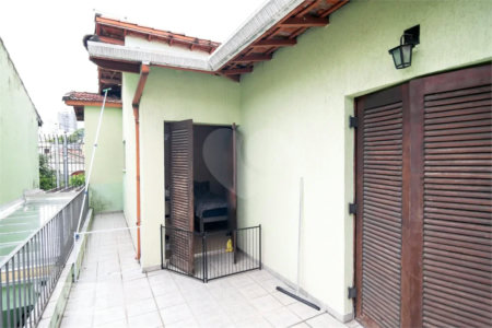 Casa para venda e locação no Campo Belo de 120M² com 3 dormitórios, 1 suíte e 3 vagas