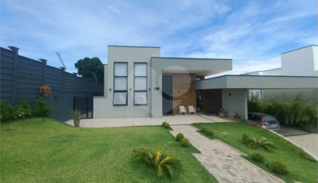 Casa à venda com 3 suítes no condomínio Terras de Santa Teresa, Itupeva - SP