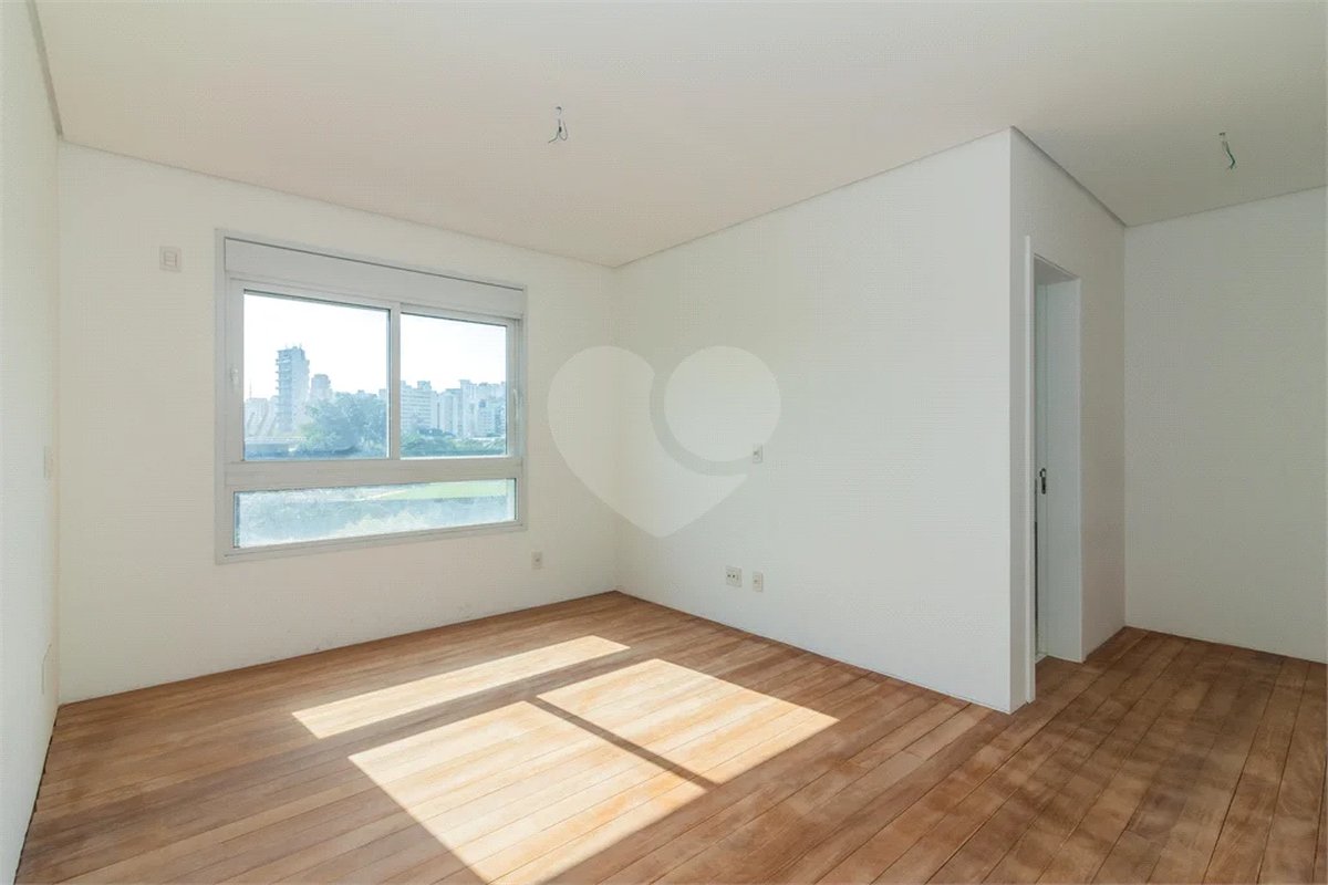 Apartamento à venda com 4 suítes em Paraíso, São Paulo, SP