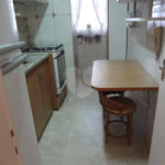 Apartamento no Condomínio Residencial Ipê I .
