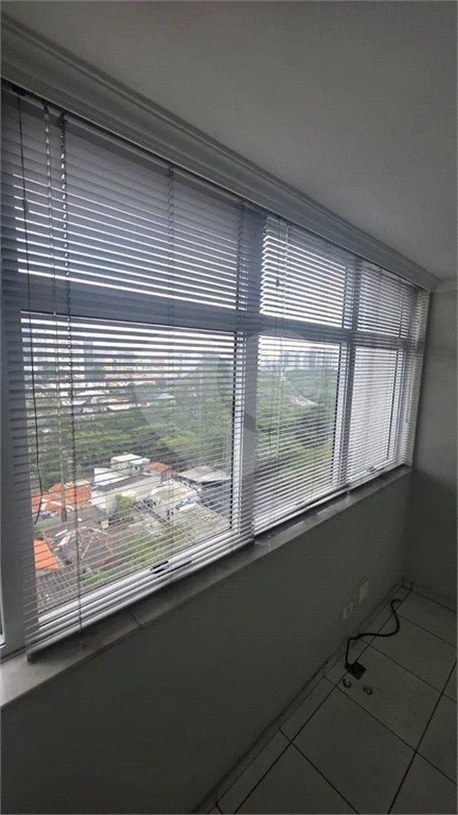 Sala Comercial 30 m² Próximo ao Metrô Conceição.