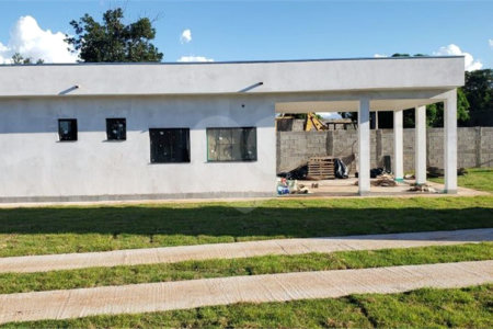 Terreno no Condomínio Recanto do Sabia.