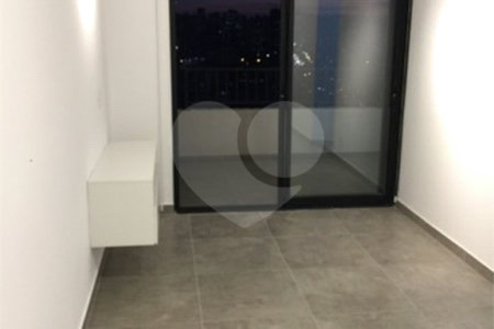 Excelente apartamento à venda e locação no Brás