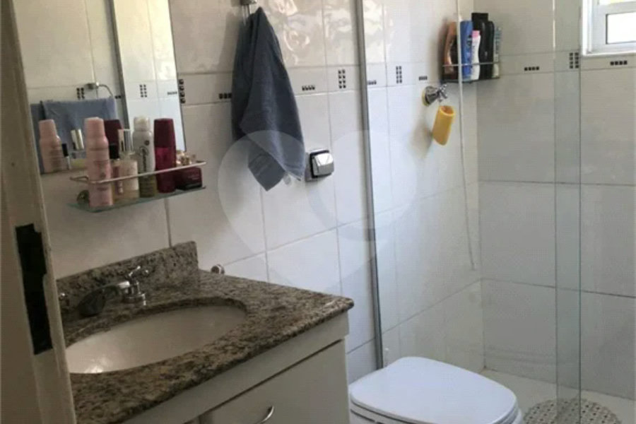 Sobrado à venda com 4 quartos, sendo 1 suíte, em Vila Prudente, São Paulo, SP