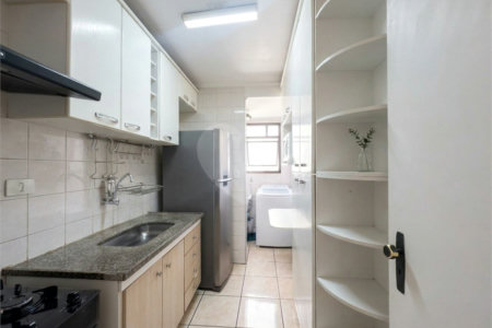 Apartamento de 48m2 à venda com 2 dormitórios e 1 vaga na Bosque da Saúde