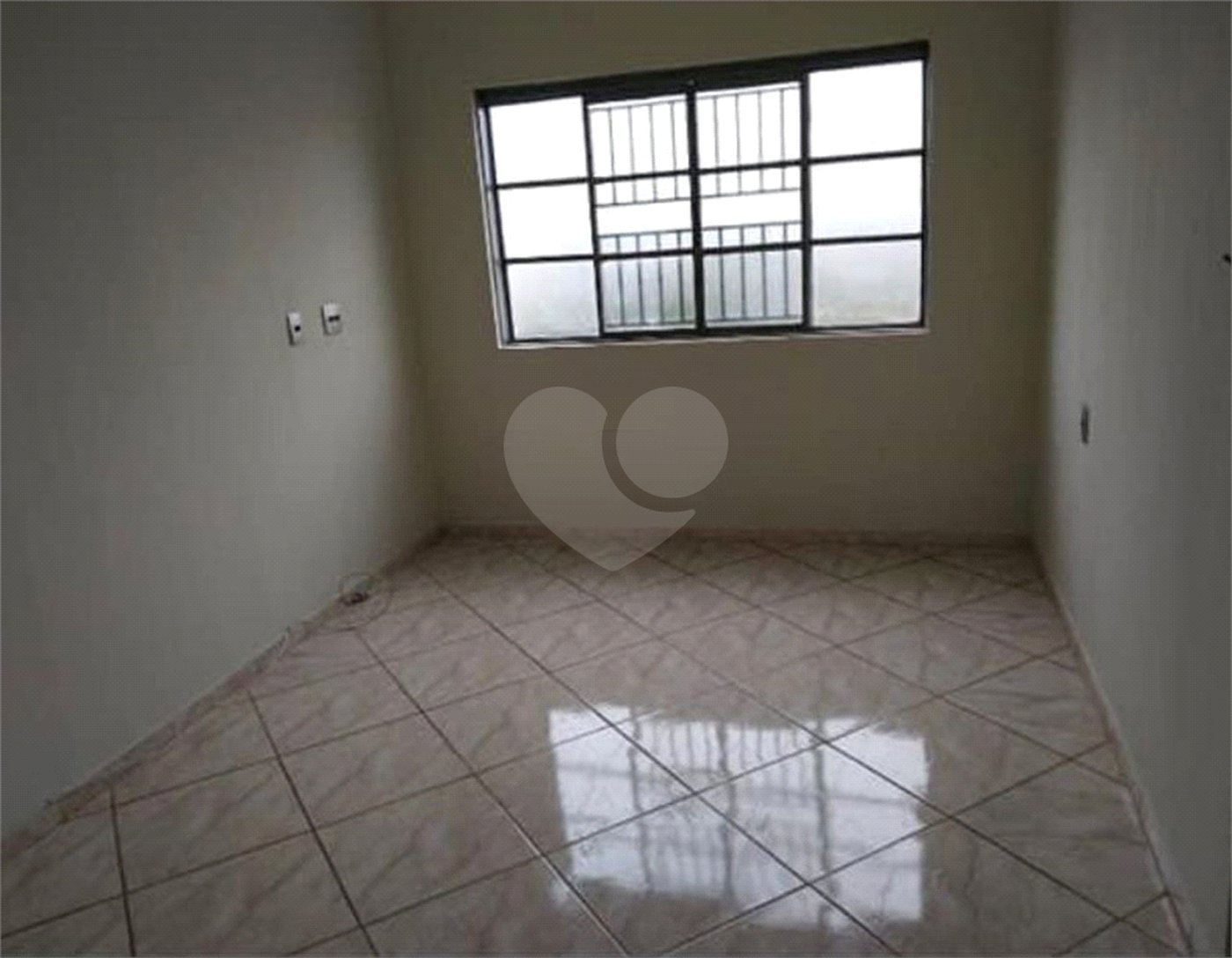 Apartamento no Romeu Santini.
