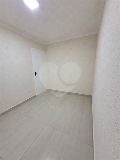 Seu Novo Lar Te Espera: Casa Aconchegante, Pronta para Morar e com 2 dormitórios e Amplo Quintal!