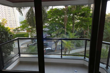 Apartamento à venda com 3 quartos, sendo 1 suíte, em Vila Andrade, São Paulo - SP