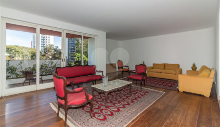Apartamento à venda com 4 quartos, sendo 3 suítes,  em Vila Andrade, São Paulo, SP