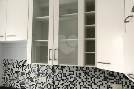 Apartamento 2 dormitórios à venda na Vila mariana.