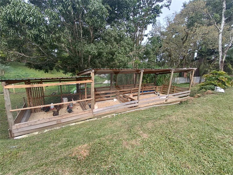 Chácara à venda com 3 quartos em Loteamento Recanto da Paz, São Roque, SP
