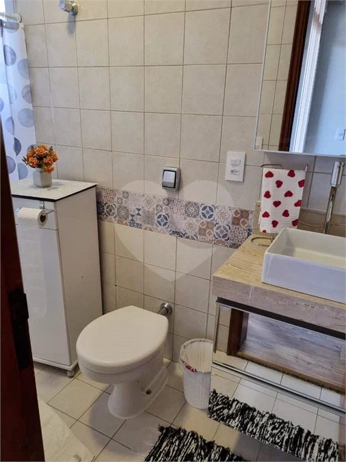 Apartamento tipo kit net á venda centro de Indaiatuba, sem vaga de garagem.