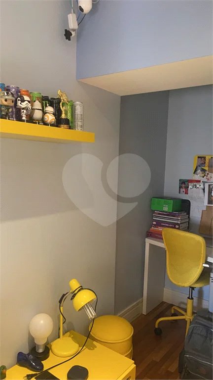 Apartamento na Mooca com 204 m² com vista maravilhosa, sendo 3 suítes e 4vagas.