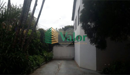 Casa à venda com 3 quartos, sendo 1 suíte, em Vila Prado, São Carlos, SP