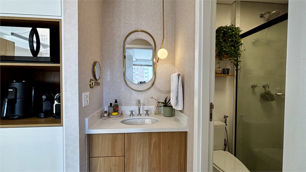 Apartamento novo na Vila Mariana com 38m², 1 vaga e próximo ao metrô.