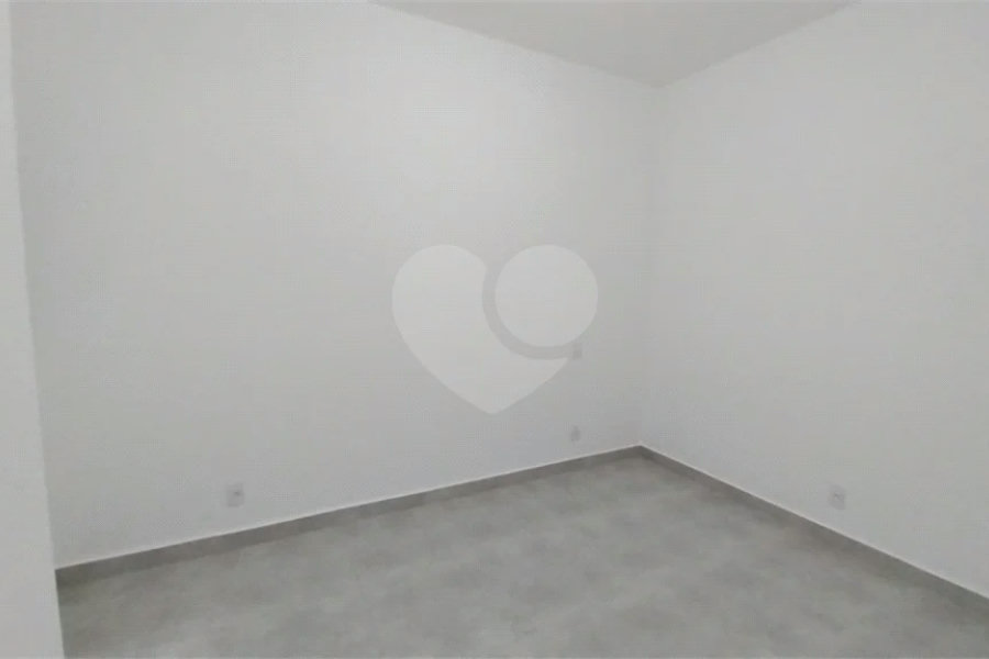 Apartamento novo Região Jardim do São Paulo com – 40 metros - 2 dormitórios - 1 banheiro, sala - cozinha e 1 vaga.