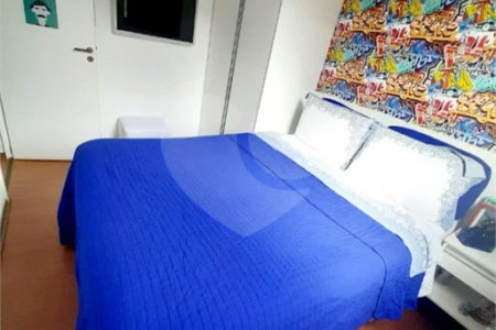 Apartamento com 2 quartos e 1 banheiro