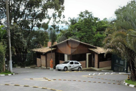 Casa á venda - Granja Viana