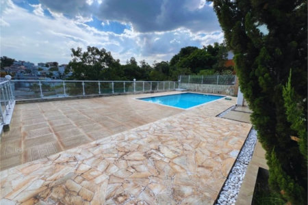 Apresento essa belíssima casa no Condomínio Delle Stelle - Louveira SP