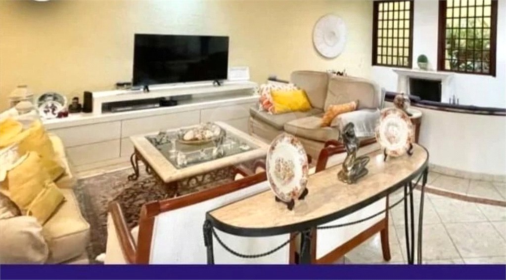 Casa dos sonhos a venda - Sobrado com Piscina no Jardim da Saúde, 270m² , 4 dorm., 2 suítes, 4 vagas, banheira , lareira, churrasqueira, terreno: 360 m²