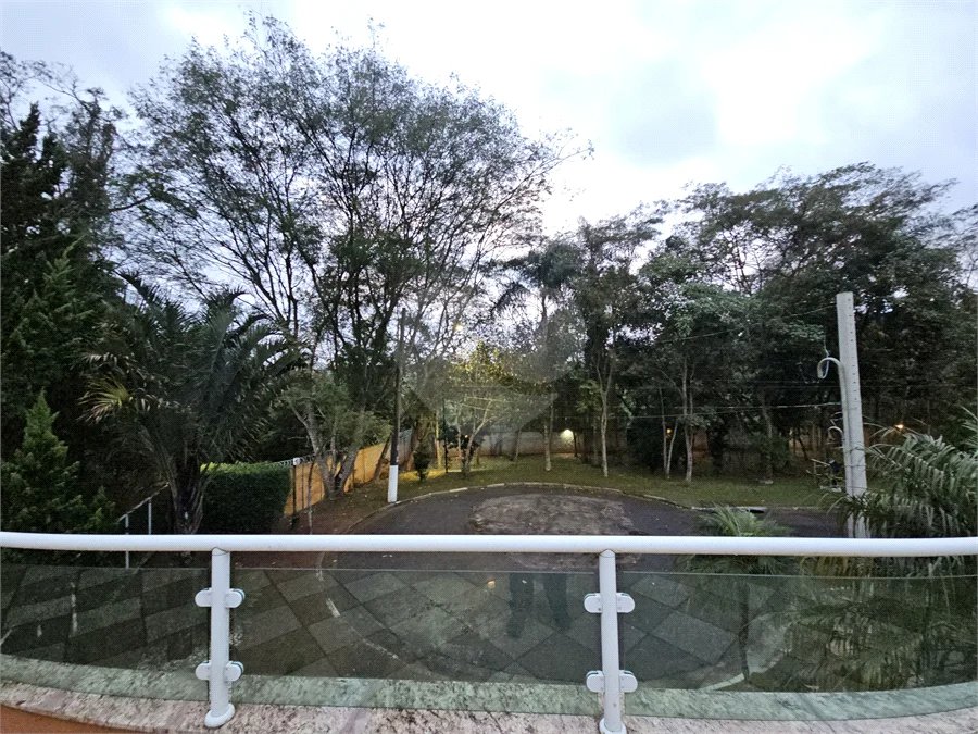 LINDA CASA PARA LOCAÇÃO COM 5 DORMITÓRIOS E PISCINA - Fernando Nobre – Cotia/SP