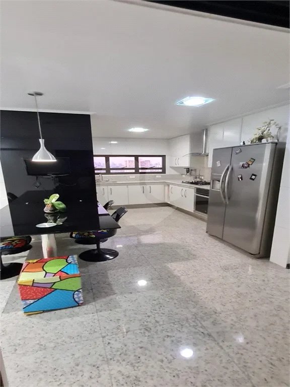Apartamento à venda na Vila Carrão, 3 quartos (2 suítes)