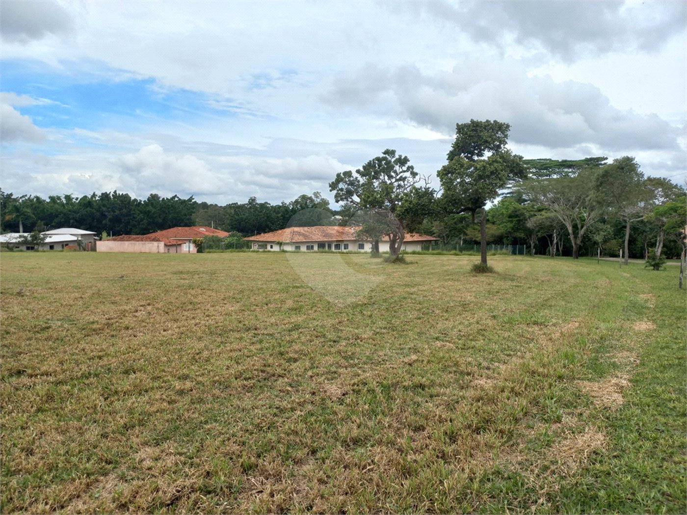 Loteamento Residencial no Condomínio Vila Pinhal do Broa