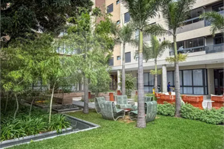 Indaiatuba- Sp - Edificio Athmosfera- R$ 1.800.000,00 - andar alto - 130,00 ms de area util - 3 suites, lavabo, sala 2 ambientes, 3 vagas de garagens - Area de lazer - Brinquedoteca - Piscina - Portão eletrônico - Portaria 24hs - sala de ginástica - Salão de festas - Salão de jogos - Cinema