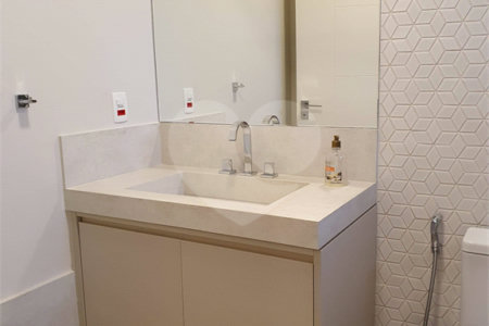 CASA A VENDA NO URBANOVA, CONDOMINIO JAGUARY, 4 DORMITORIOS, 4 SUITES, 5 VAGAS, PISCINA, SJC