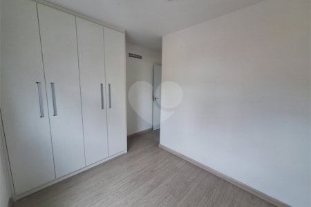 Apartamento à venda em Vila Gumercindo – 55m²