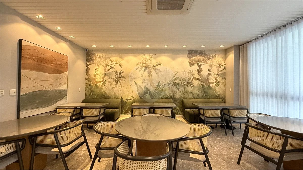 Indaiatuba- Sp - Edificio Athmosfera- R$ 1.800.000,00 - andar alto - 130,00 ms de area util - 3 suites, lavabo, sala 2 ambientes, 3 vagas de garagens - Area de lazer - Brinquedoteca - Piscina - Portão eletrônico - Portaria 24hs - sala de ginástica - Salão de festas - Salão de jogos - Cinema