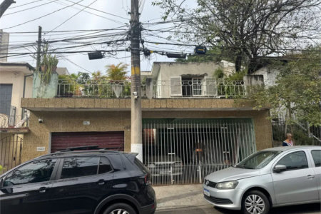 Terreno à venda com 4 quartos em Jardim Odete, São Paulo, SP