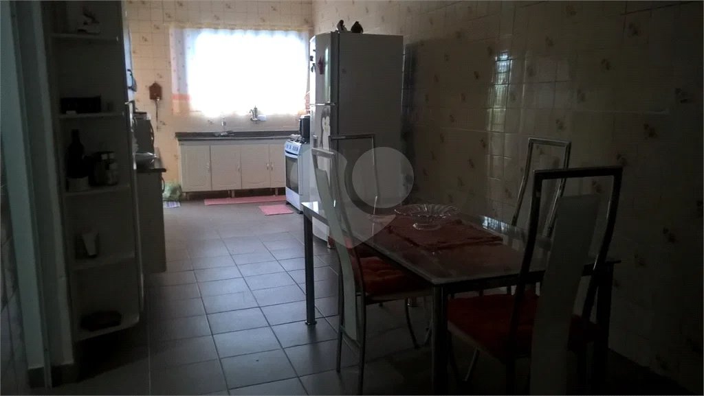 Sítio à venda em Santa Isabel com 2.700m² | Piscina | Casa de Caseiro | Excelente para lazer ou investimento