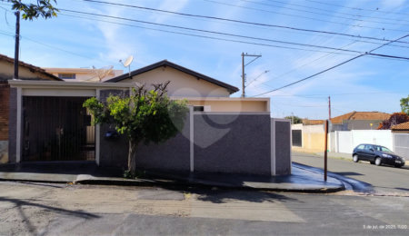 Casa à venda com 2 quartos em Vila Faria, São Carlos, SP