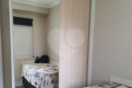 Apartamento reformado de 92 m² no Baeta Neves, com 2 dormitórios, 1 suíte, sala ampliada, área gourmet, 2 vagas, planejados e lazer completo.