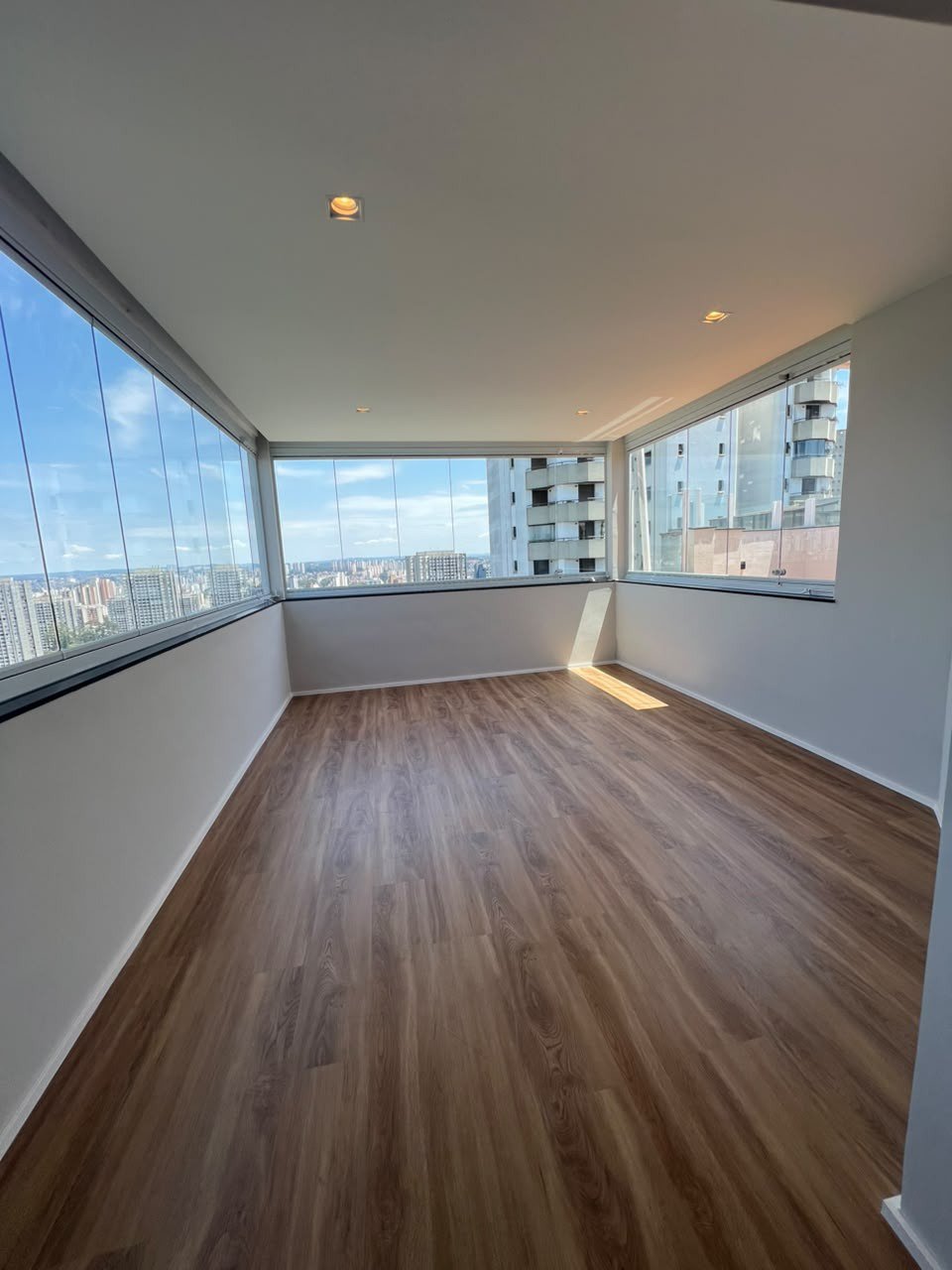 Cobertura à venda com 4 quartos, sendo 1 suíte, em Paraisópolis, São Paulo - SP