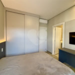 Indaiatuba - Sp - Condominio Maria Candida - R$ 2.250.000,00 - 3 suítes, sendo 1 master com closet e banheiro com duas cubas e dois chuveiros - Escritório - Piscina em Alvenaria aquecida e Hidro com Iluminação - Ar Condicionado instalado em todos os quartos, escritorio, sala e area gourmet