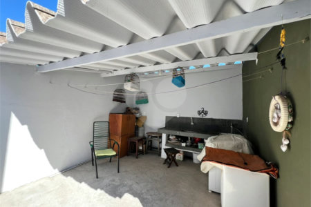 Casa à Venda no Santa Felicia, São Carlos | 2 Dormitórios | Pronta para Morar com Total Conforto