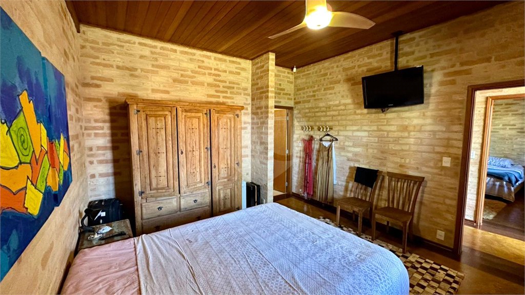 Casa para venda no Condomínio Vivenda do Broa.
