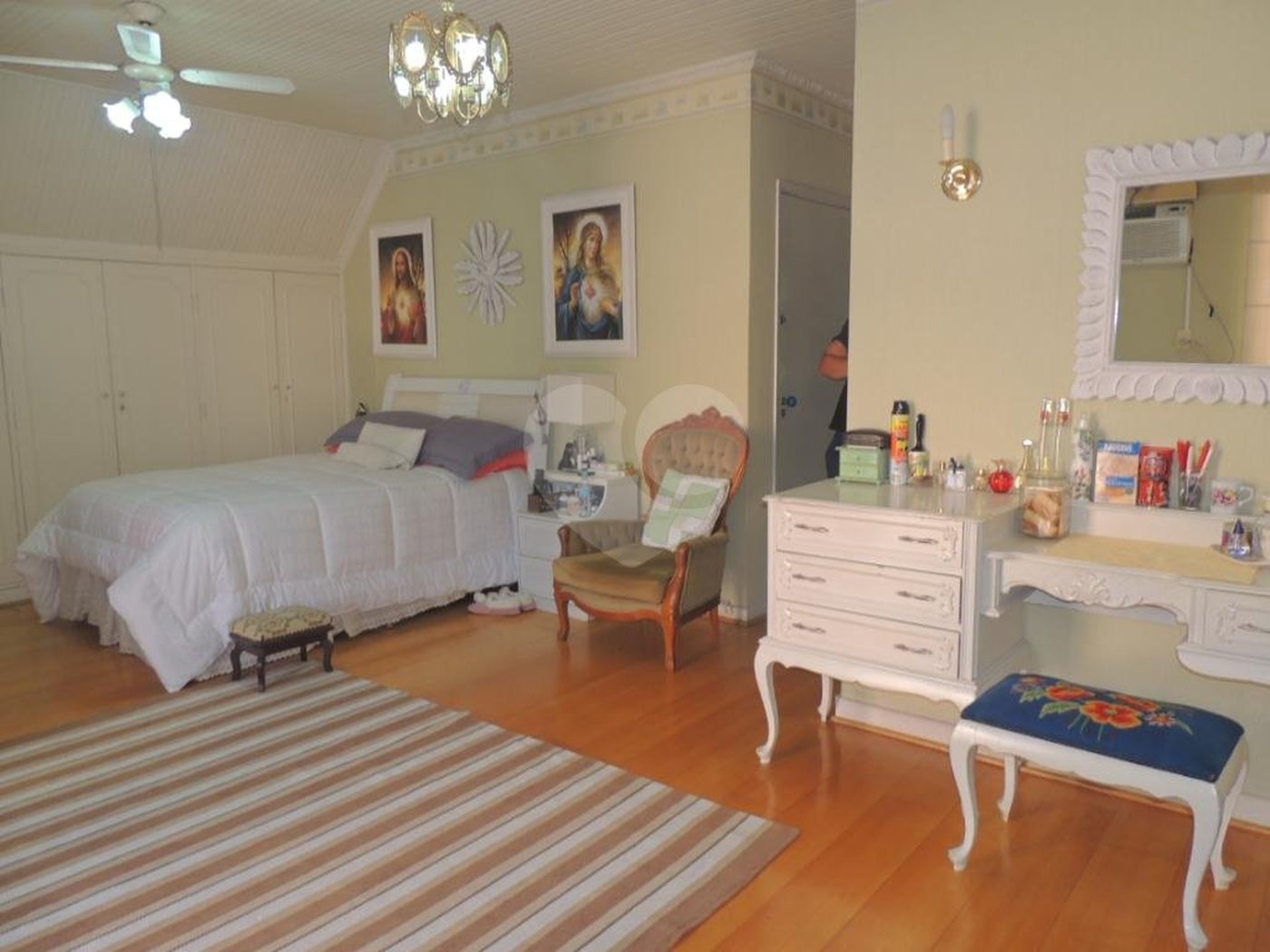 Casa de Vila à venda com 4 quartos, sendo 3 suítes, em Brooklin Velho, São Paulo, SP