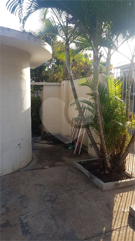 Casa térrea para venda em Araraquara/SP.