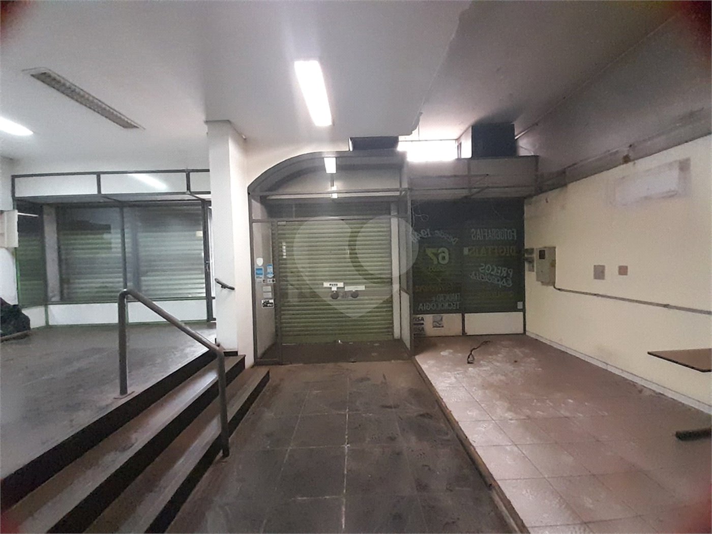 Prédio Comercial na Av. São Carlos - Excelente Oportunidade no Centro da Cidade