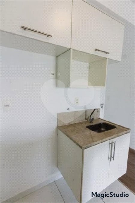 Apartamento com 66m², 2 dormitórios, 1 vaga de garagem, à venda na Barra Funda.